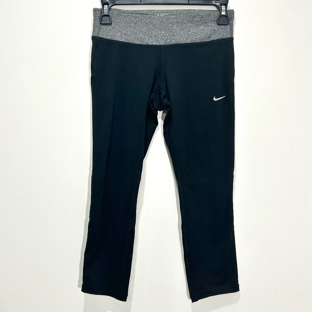 NIKE DRI FIT Black Cropped Leggings in Women's Size X-Small